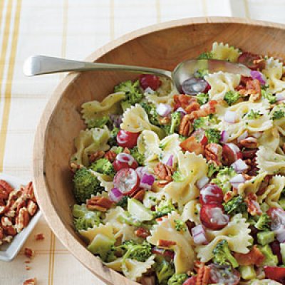 broccoli-grape-and-pasta-salad-m